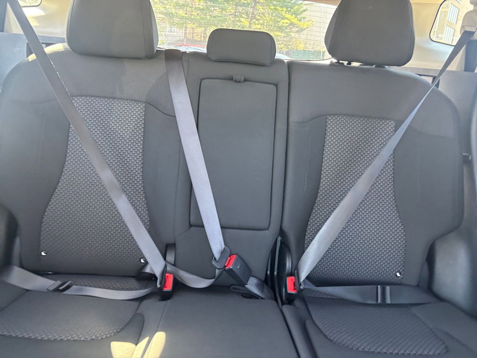 Used 2025 Kia Sportage LX image 36