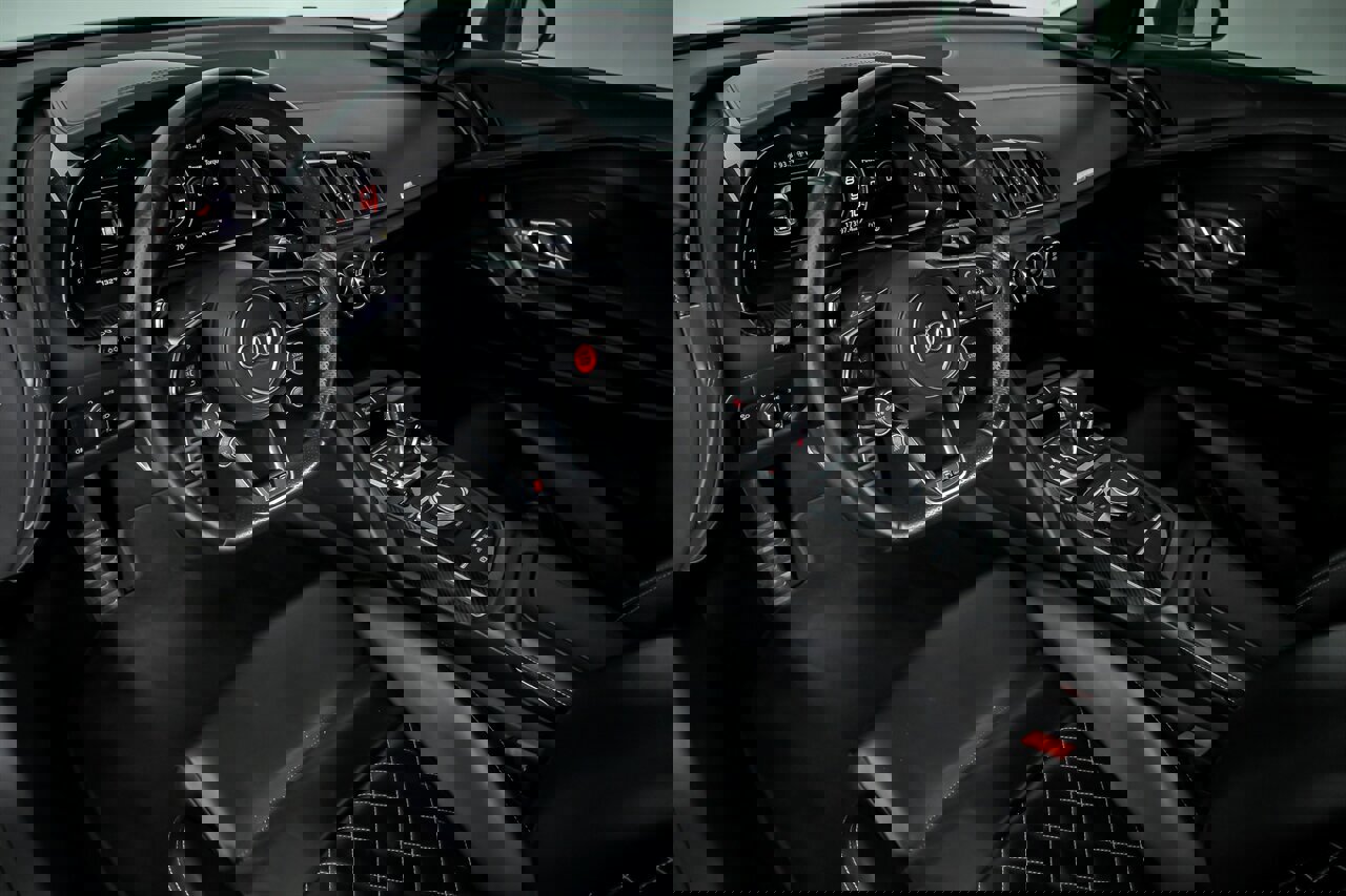 Used 2018 Audi R8 V10 plus image 24