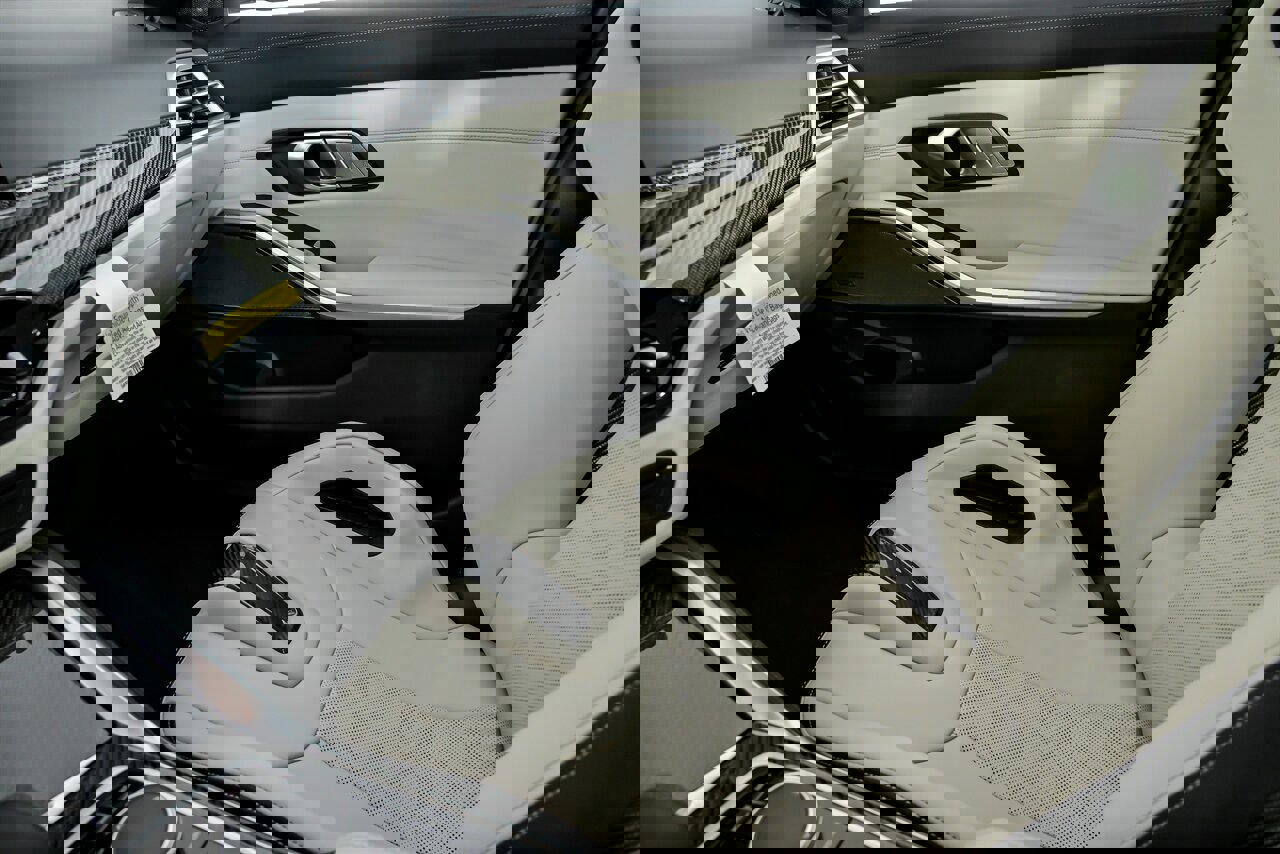 Used 2026 BMW M3 Competition image 39