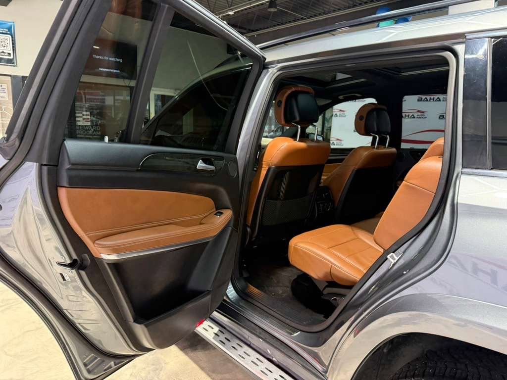 Used 2018 Mercedes-Benz GLS 550 4MATIC w/ Offroad Package image 33