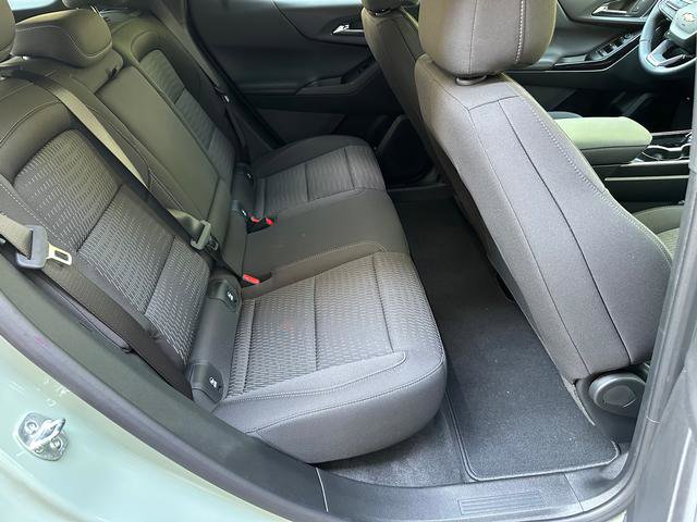 New 2025 Chevrolet Equinox LT image 12