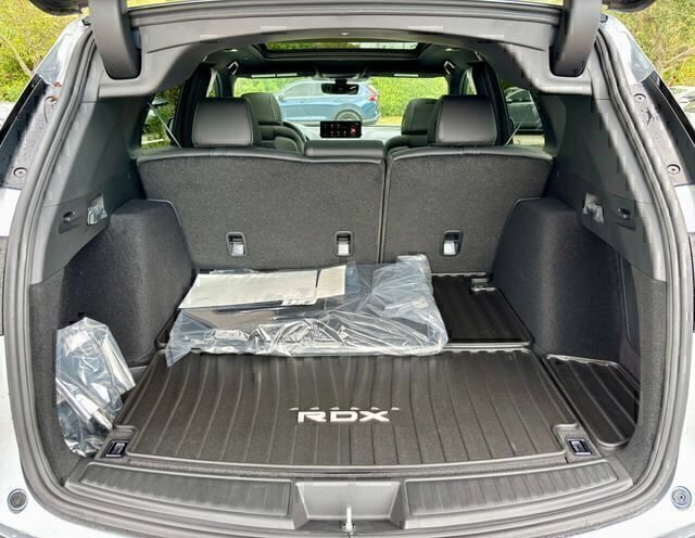 New 2026 Acura RDX SH-AWD image 25