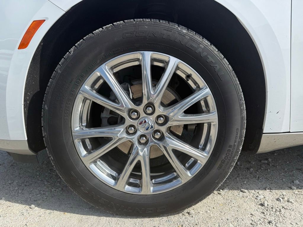 Used 2024 Buick Enclave Essence FWD image 14