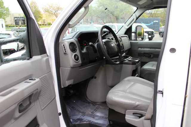 Used 2019 Ford E-350 and Econoline 350 Super Duty w/ Power Windows & Locks Group RWD image 13