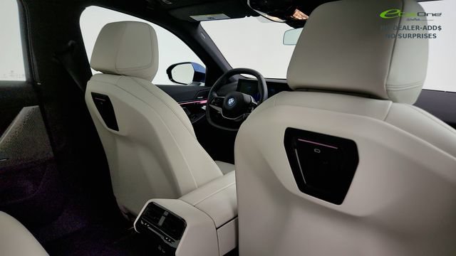 Used 2025 BMW i5 eDrive40i RWD image 43
