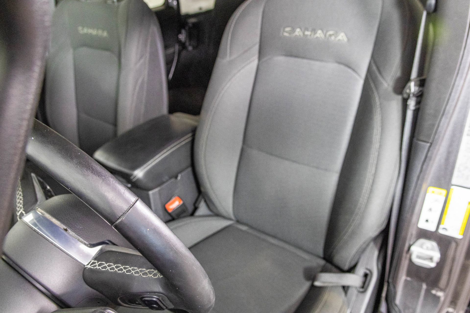 Used 2018 Jeep Wrangler Unlimited Sahara image 19