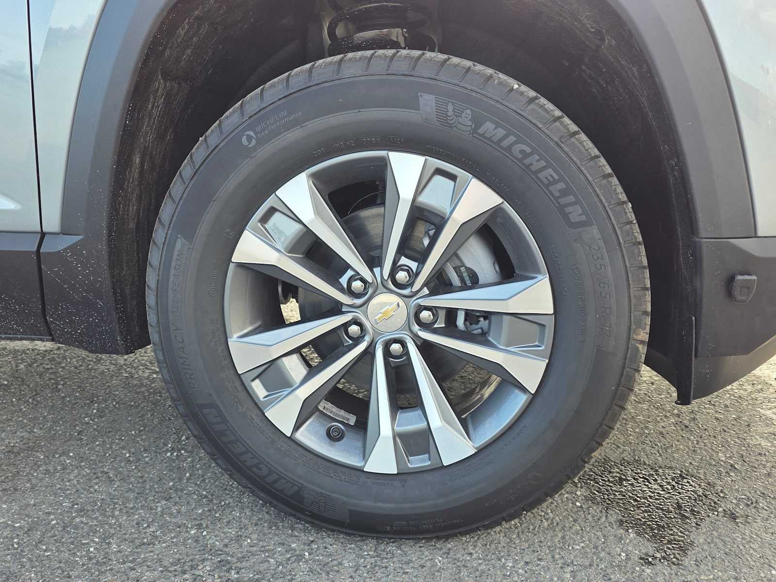 New 2026 Chevrolet Equinox LT w/ Safety and Technology Package AWD/4WD image 9