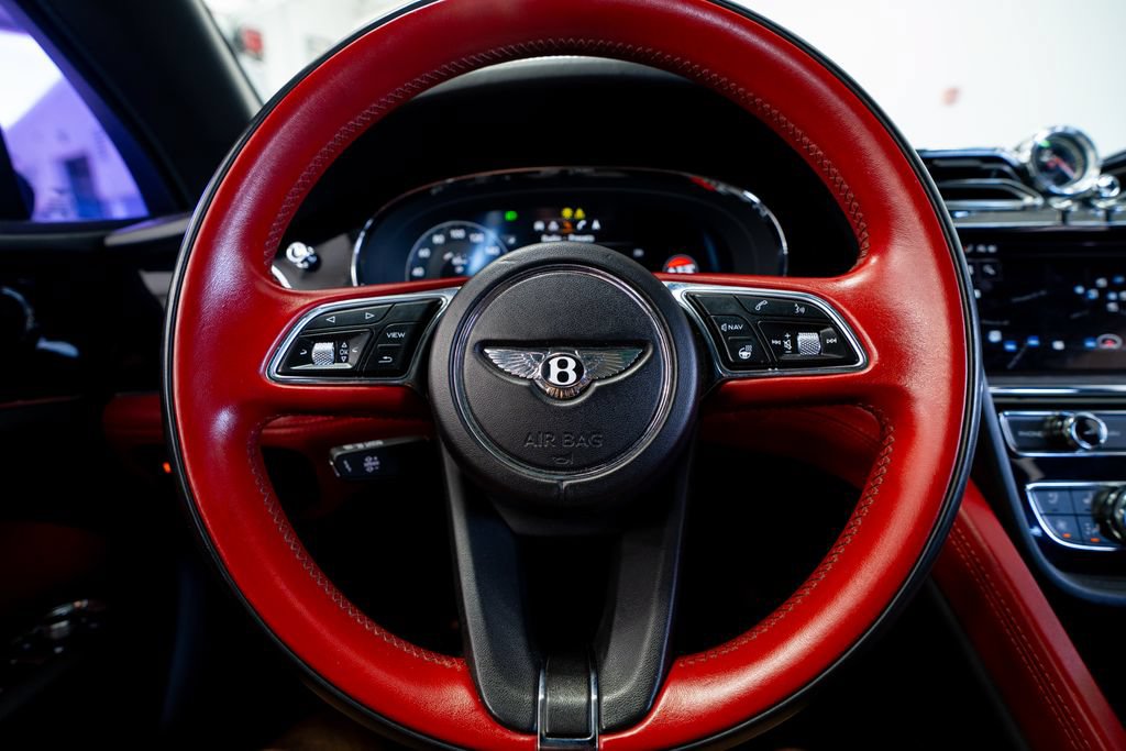 Used 2022 Bentley Bentayga AWD/4WD image 35