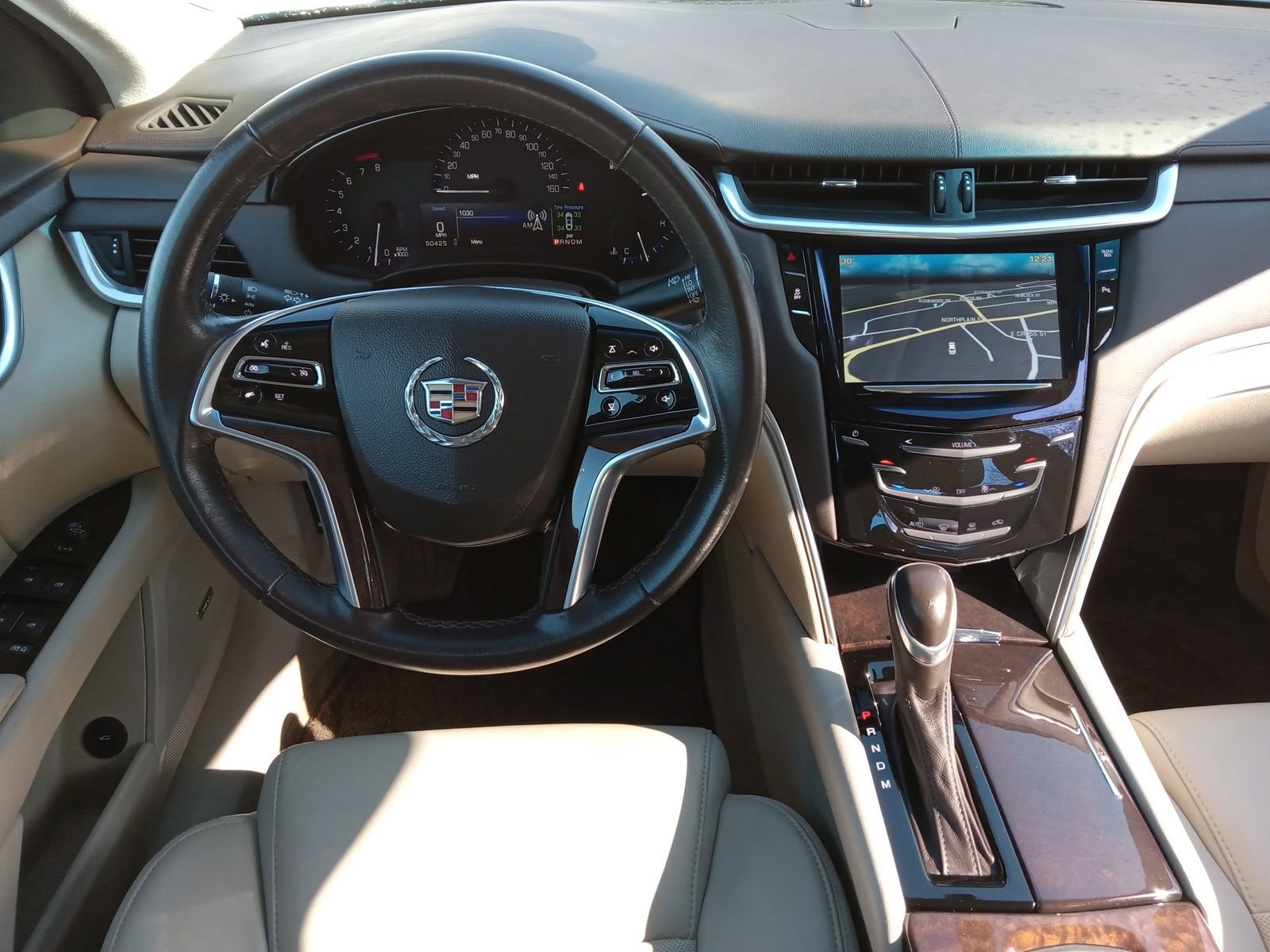 Used 2014 Cadillac XTS w/ Rear Seat Comfort Package image 12