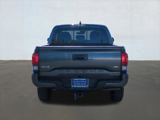 Used 2022 Toyota Tacoma SR5 w/ Technology Package image 4