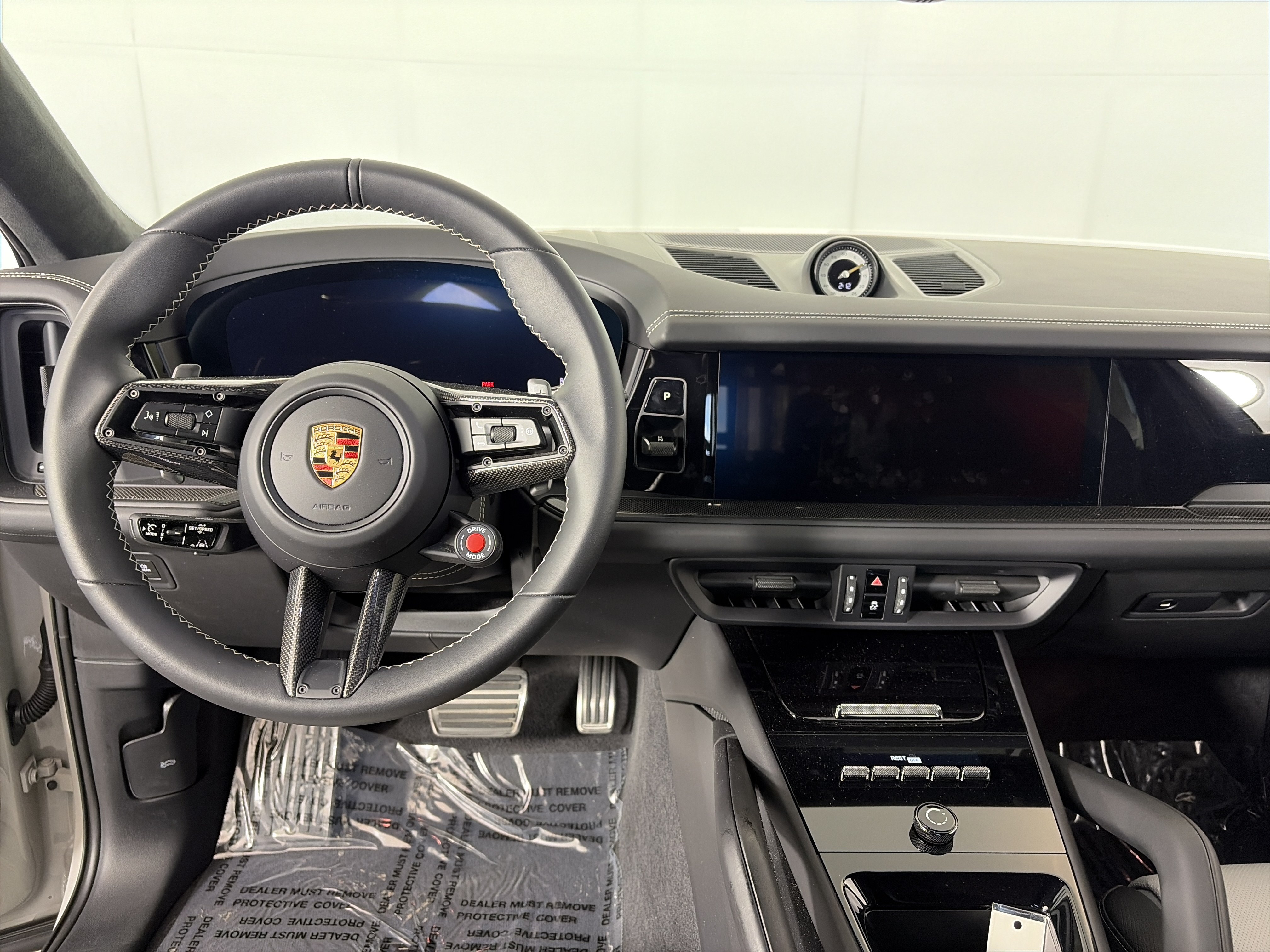 Used 2024 Porsche Cayenne Turbo GT AWD/4WD image 3