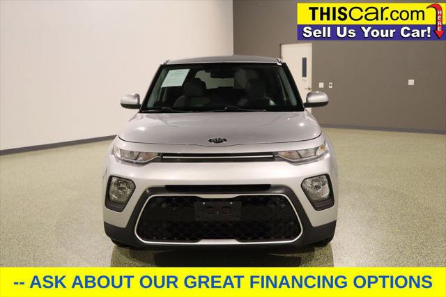 Used 2020 Kia Soul LX image 2