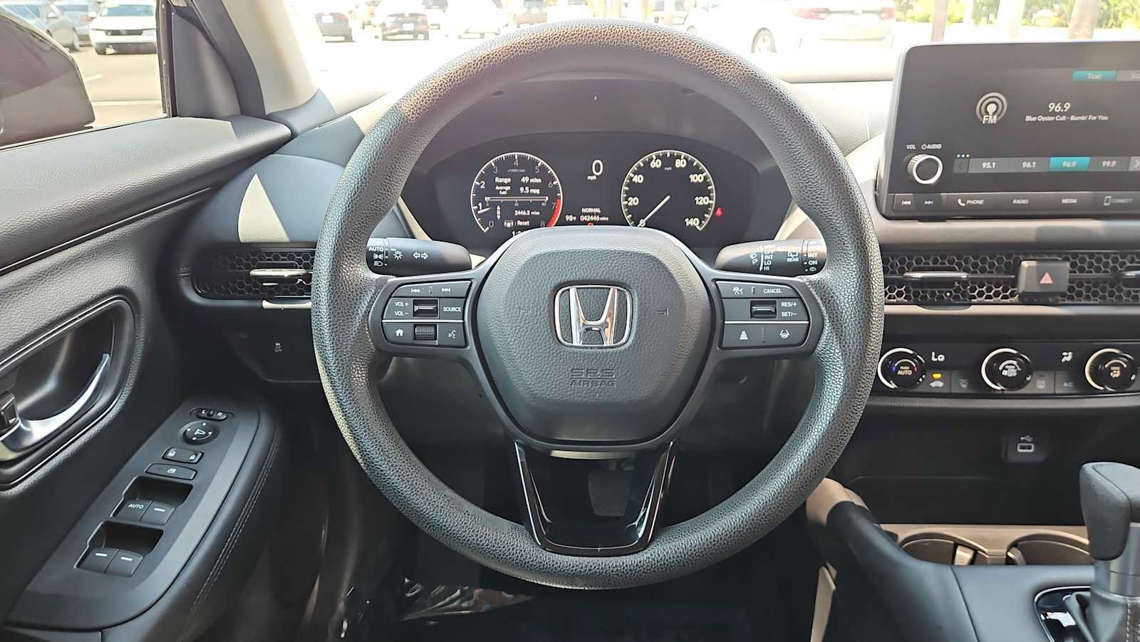 Used 2023 Honda HR-V LX image 11