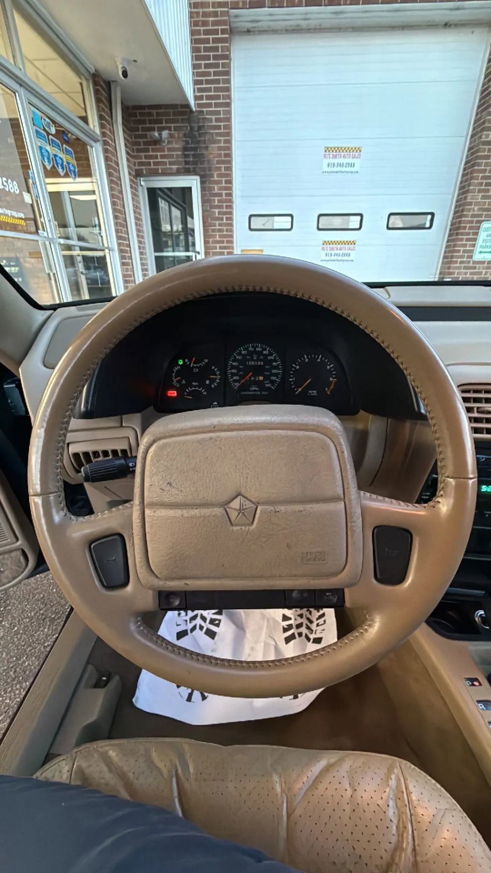 Used 1995 Chrysler LeBaron GTC FWD image 20