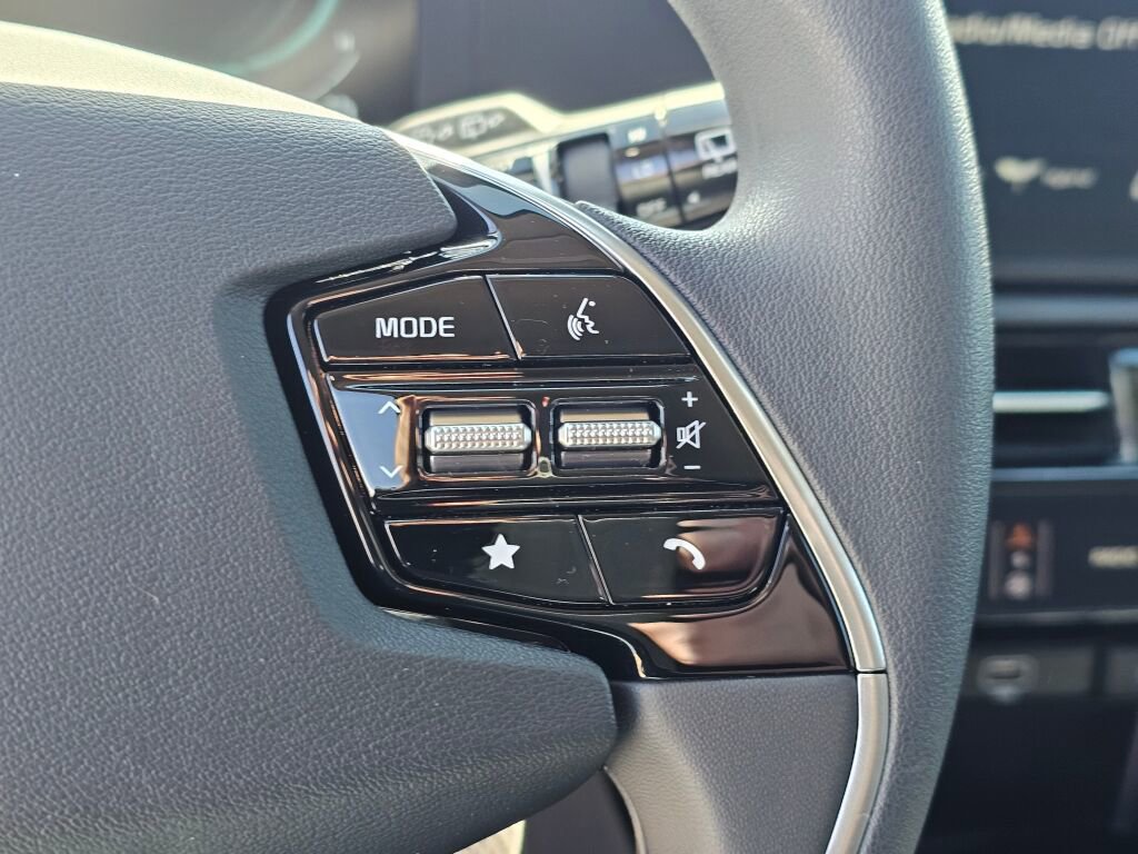 New 2026 Kia Niro LX FWD image 33
