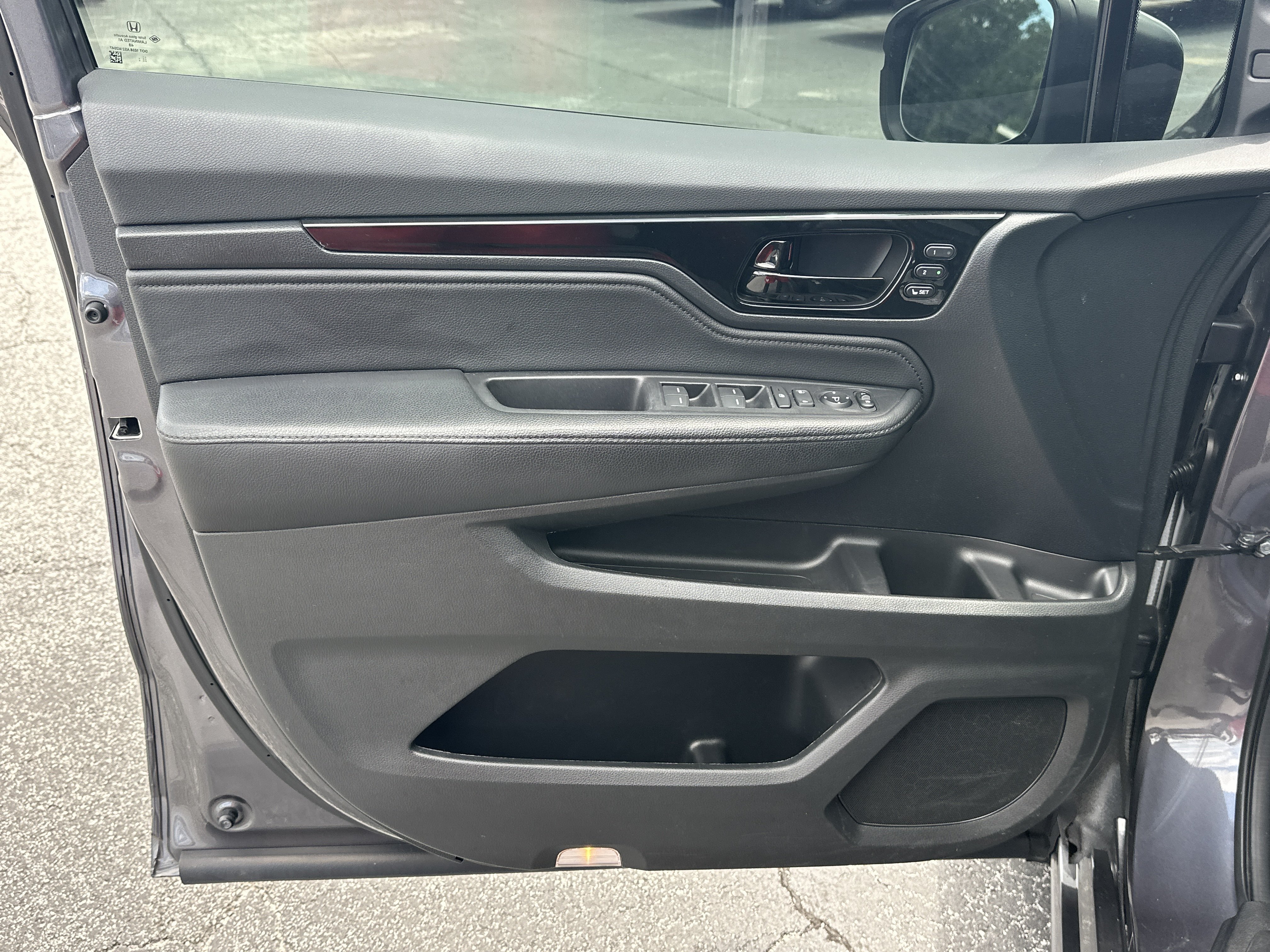 Used 2023 Honda Odyssey Touring image 11