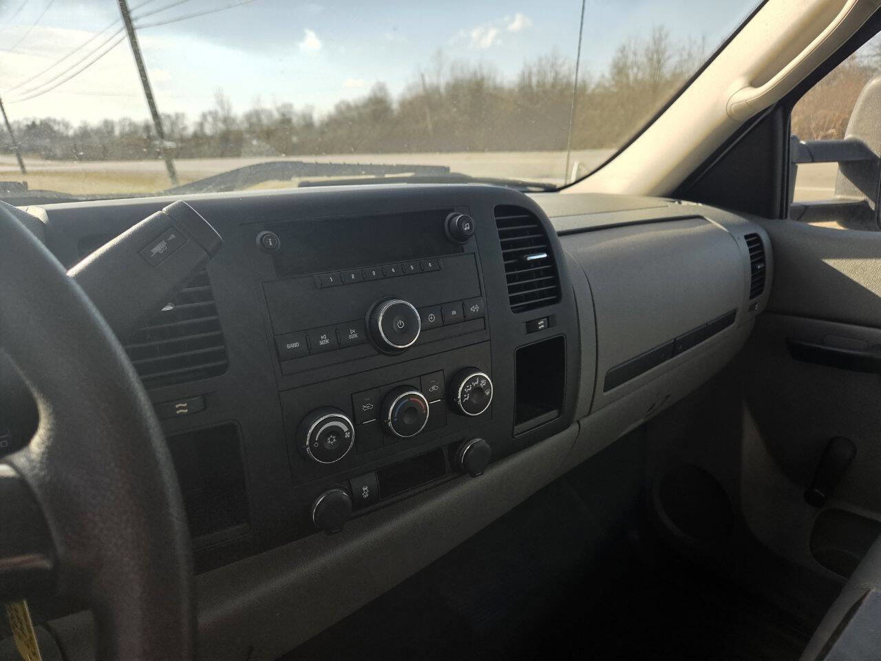 Used 2012 Chevrolet Silverado 1500 W/T image 12