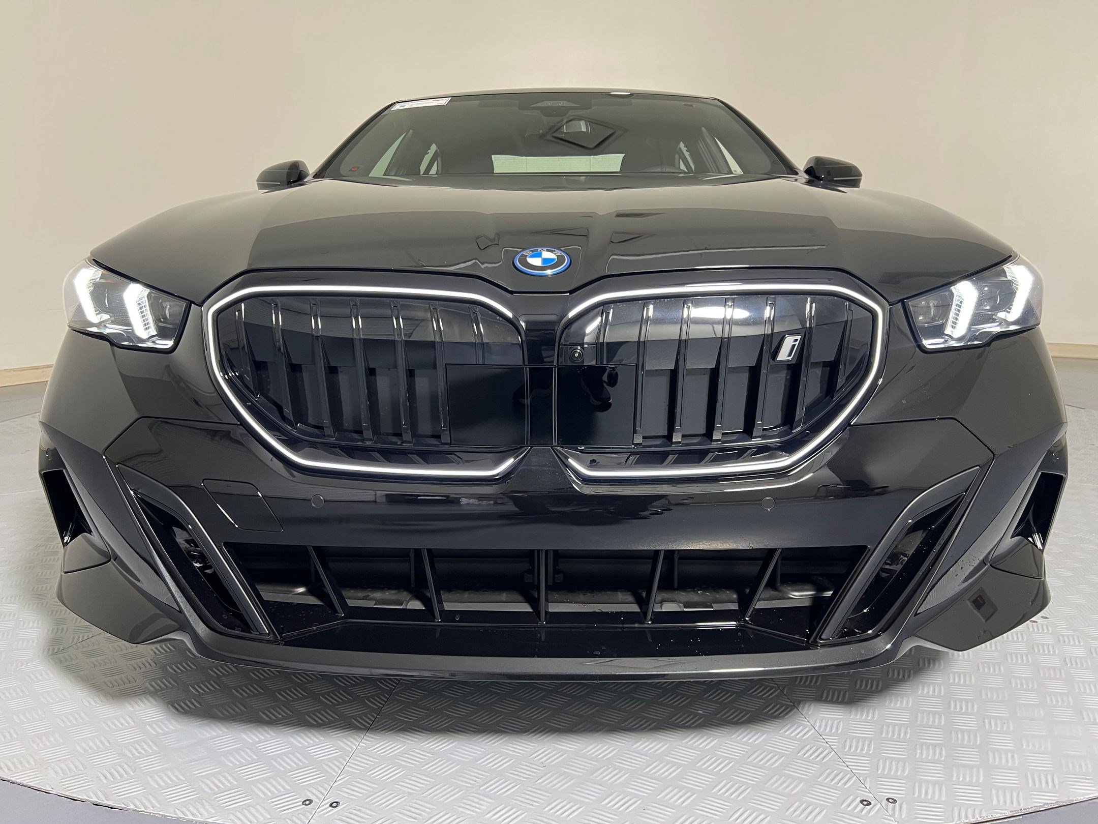 New 2026 BMW i5 eDrive40 w/ M Sport Package RWD image 6