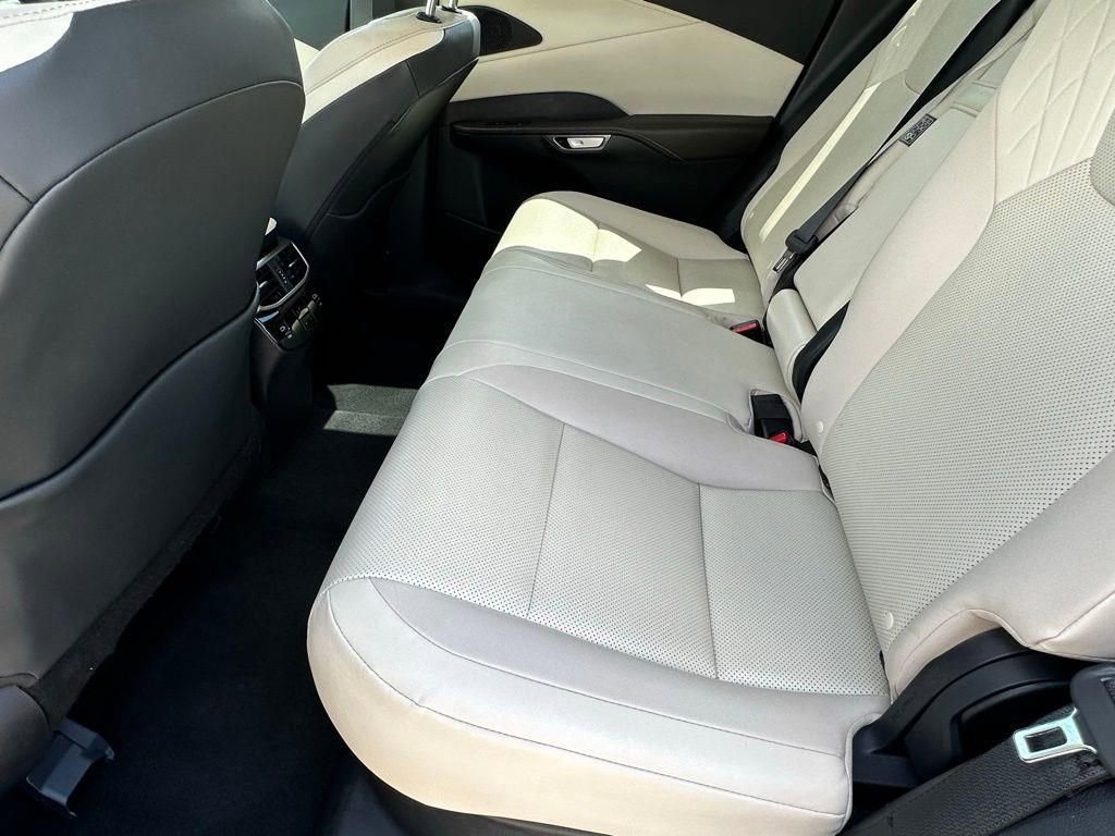 Used 2024 Lexus RX 350 FWD w/ Technology Package image 7