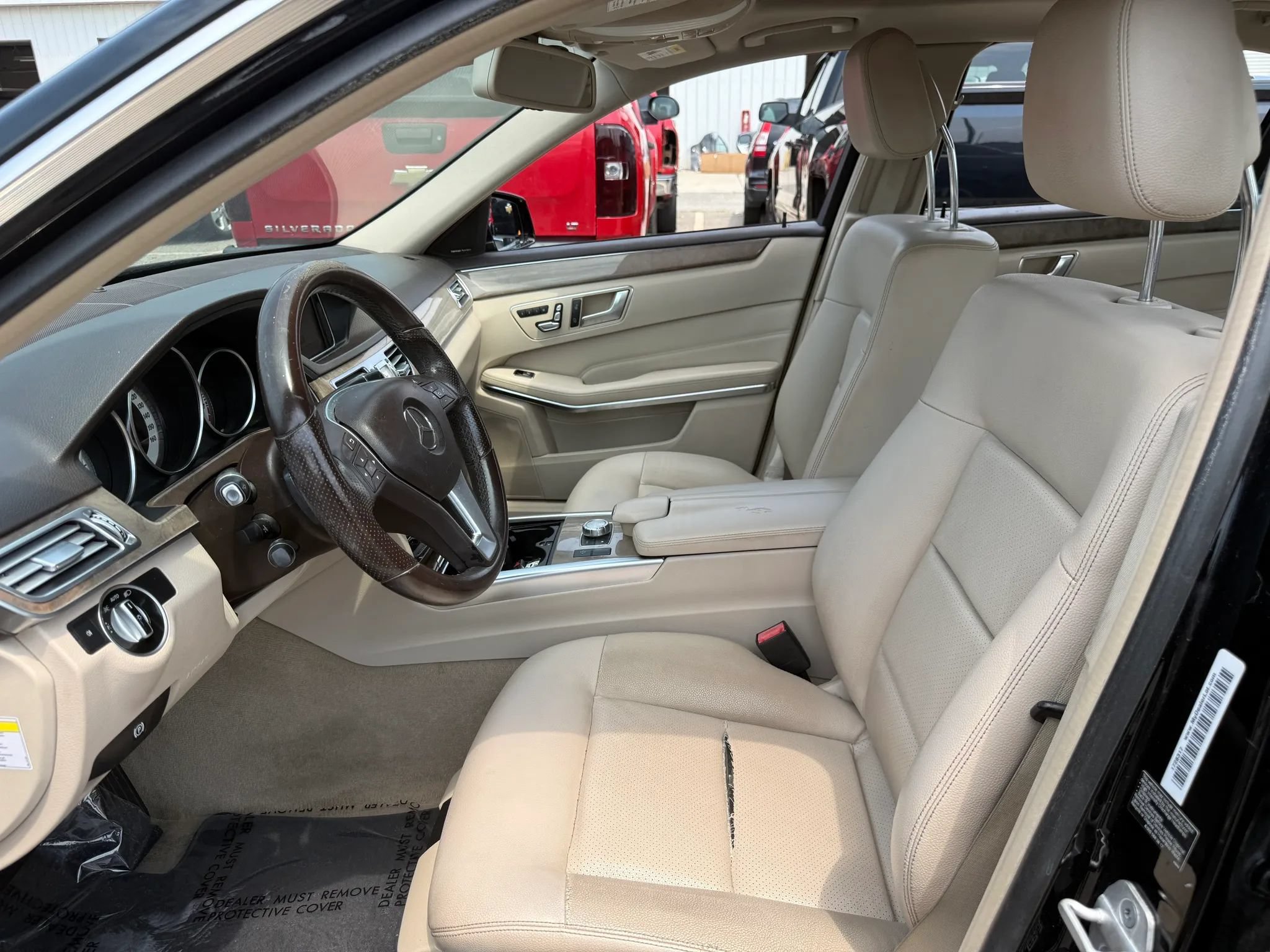 Used 2014 Mercedes-Benz E 350 Sedan image 2