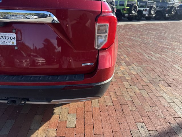 Used 2020 Ford Explorer XLT w/ Equipment Group 202A AWD/4WD image 12