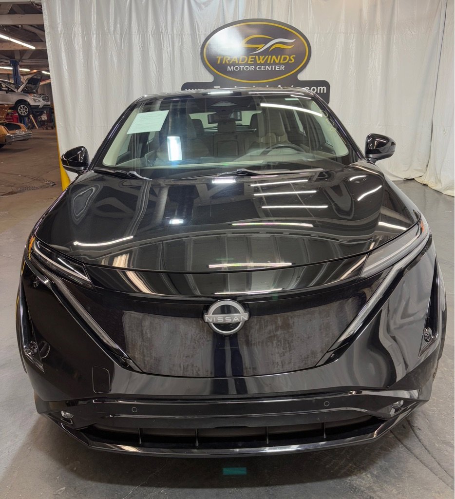 Used 2024 Nissan Ariya AWD image 2