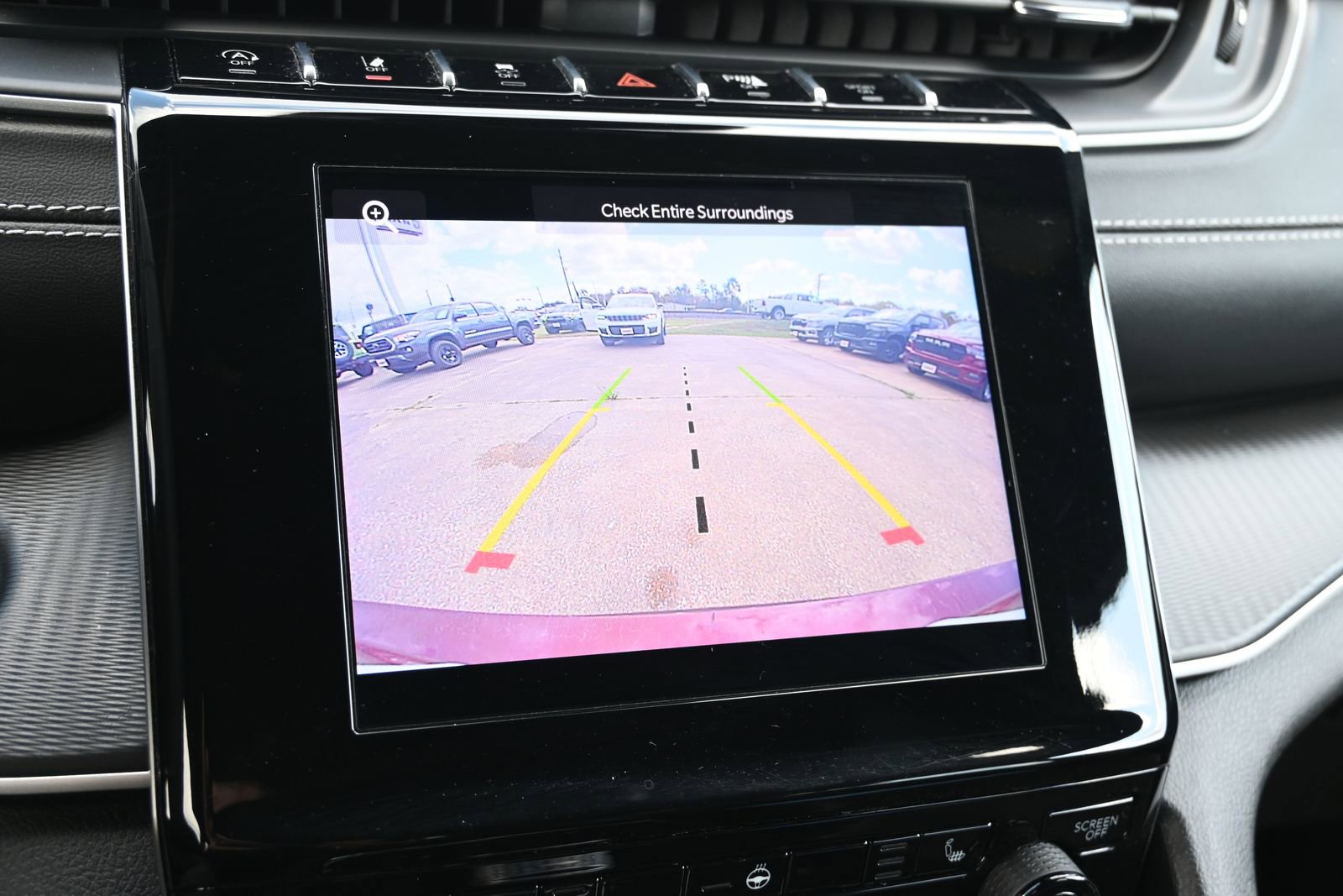 Used 2023 Jeep Grand Cherokee L Laredo image 16