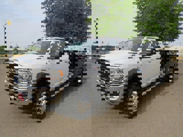 New 2023 RAM 5500 Tradesman w/ Chrome Appearance Group image 7