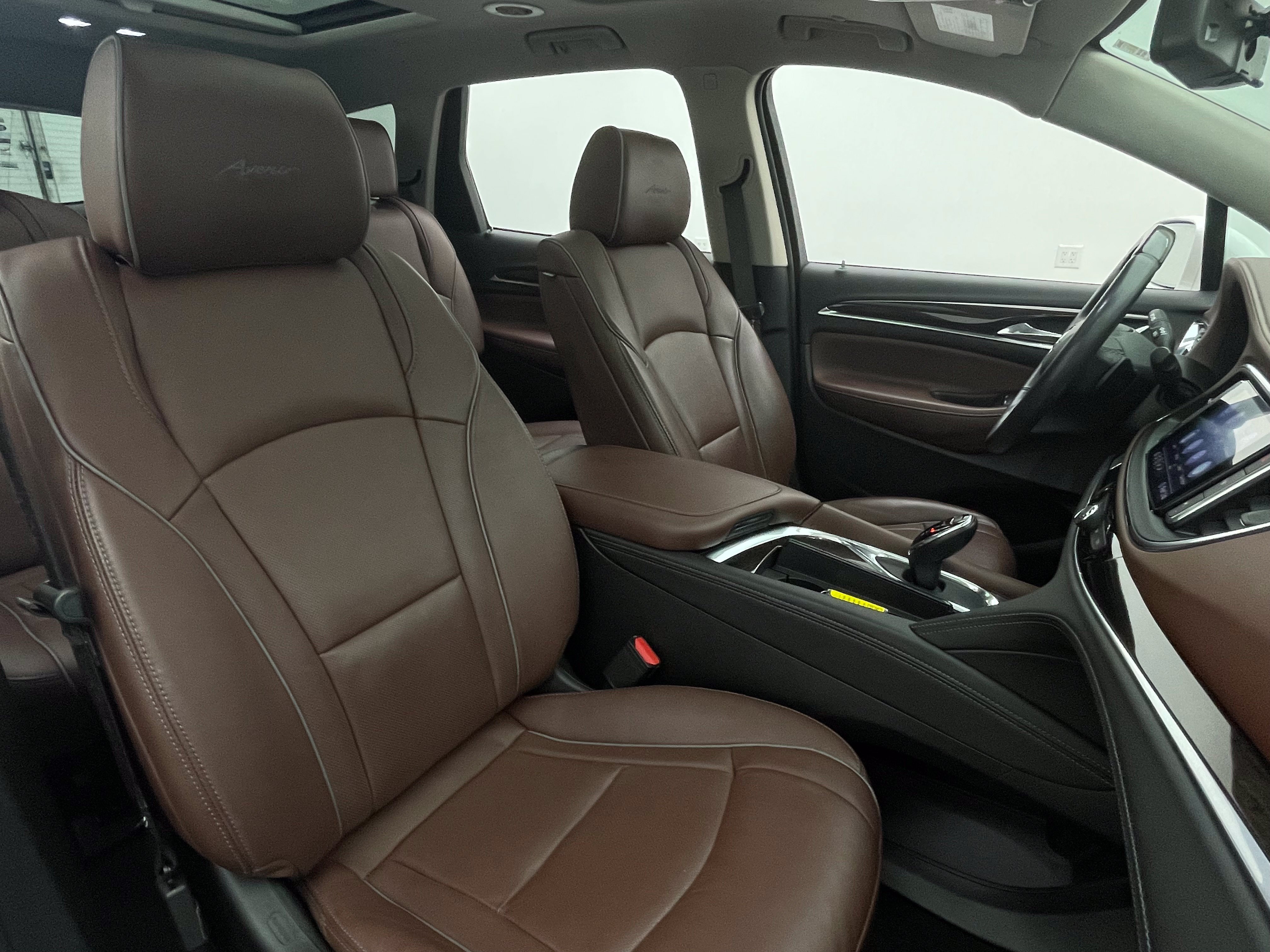 Used 2020 Buick Enclave Avenir w/ Avenir Technology Package FWD image 39