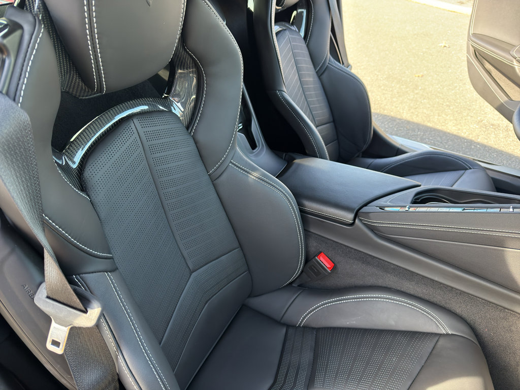 Used 2024 Chevrolet Corvette Stingray Preferred Cpe w/ 2LT image 33