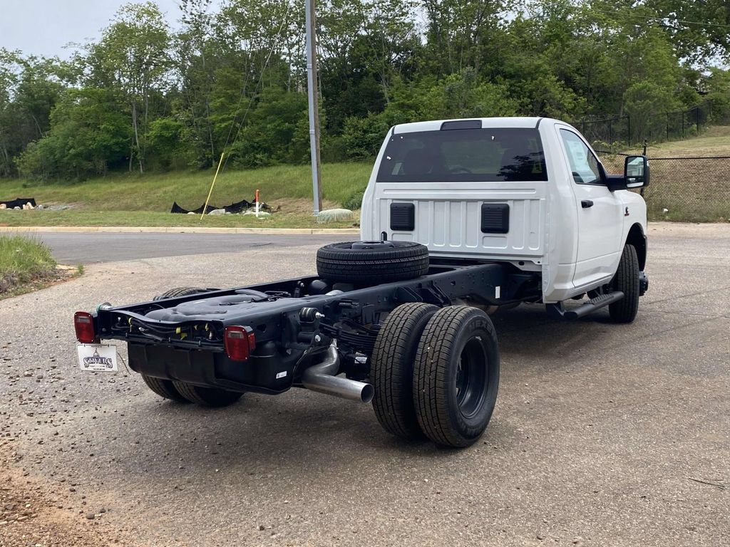 New 2026 RAM 3500 Tradesman AWD/4WD image 36