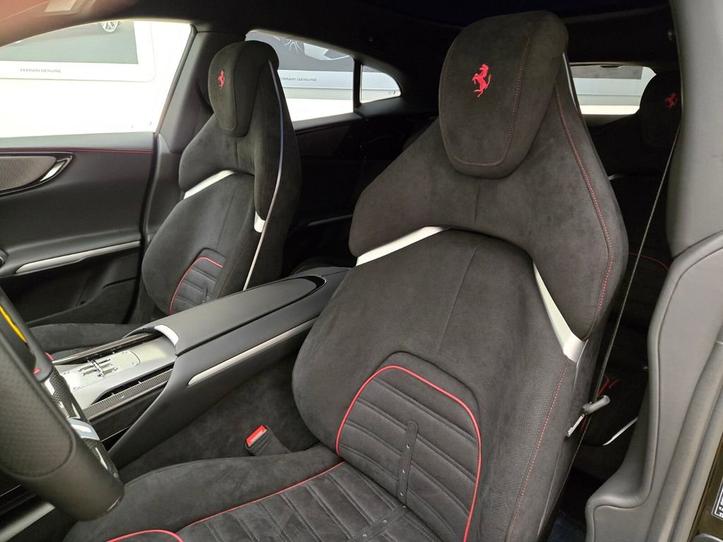 Used 2026 Ferrari Purosangue AWD/4WD image 35