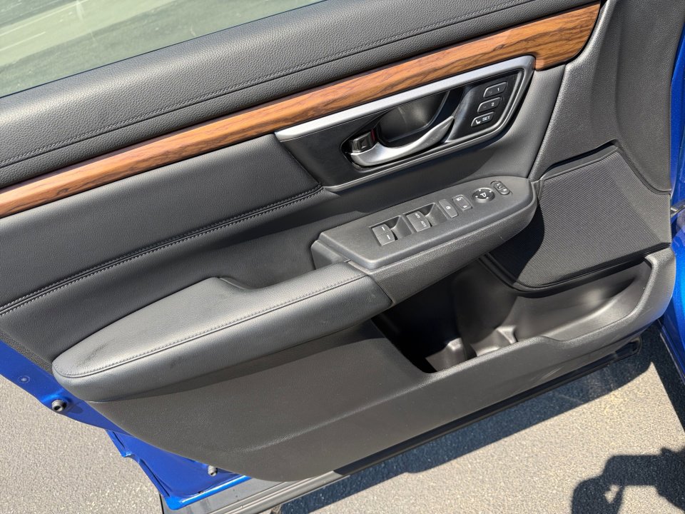 Certified 2022 Honda CR-V Touring image 32