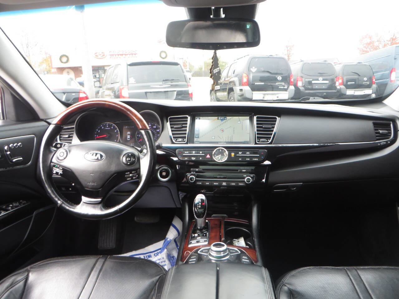 Used 2016 Kia K900 Luxury image 42