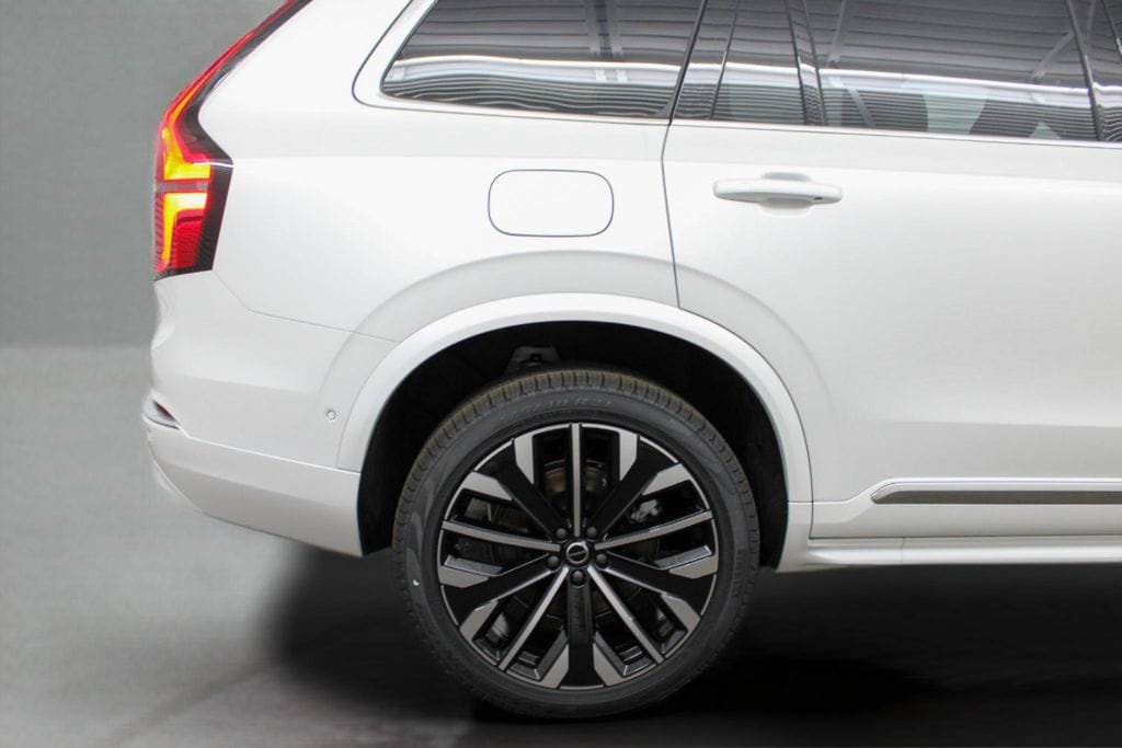New 2026 Volvo XC90 B6 Ultra w/ Protection Package AWD/4WD image 34