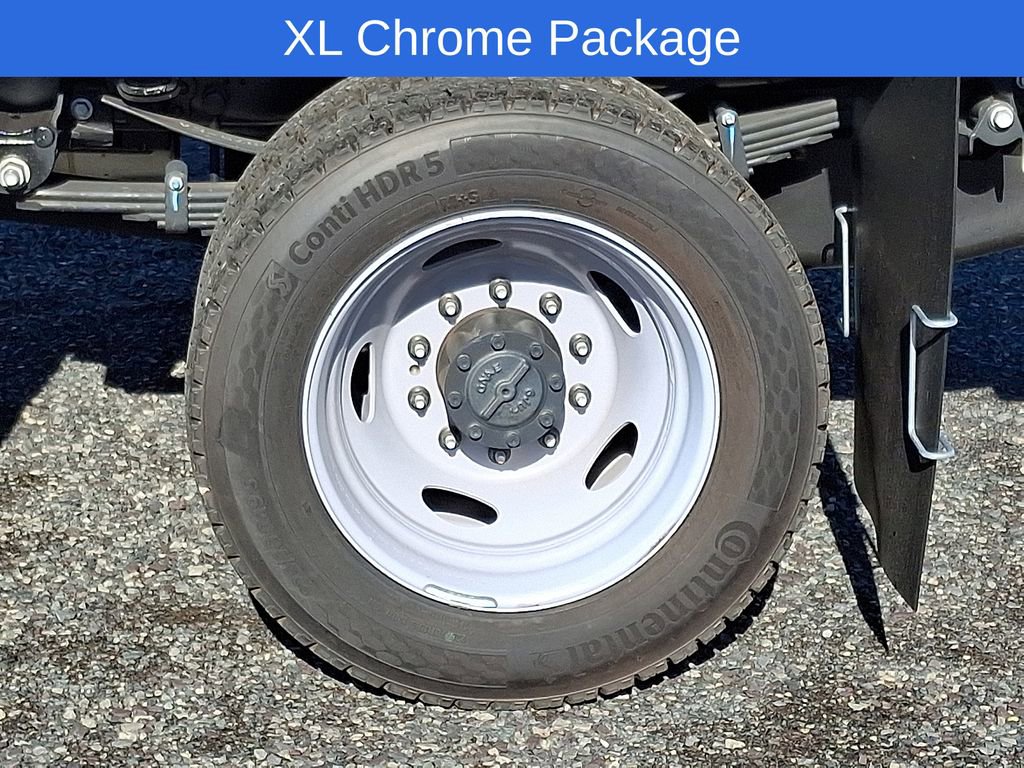 New 2025 Ford F550 4x4 Regular Cab Super Duty w/ XL Chrome Package image 5