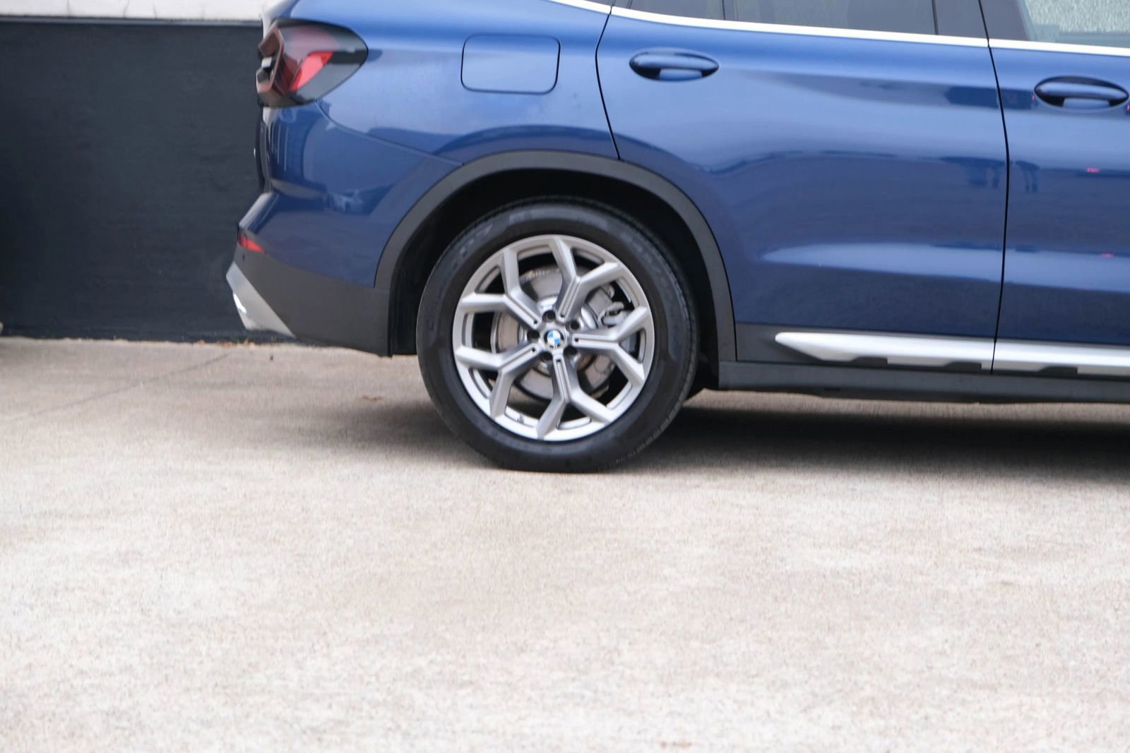 Used 2023 BMW X3 sDrive30i w/ Convenience Package image 13