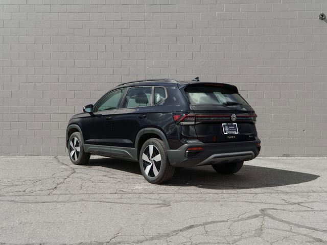 Used 2025 Volkswagen Taos S image 3