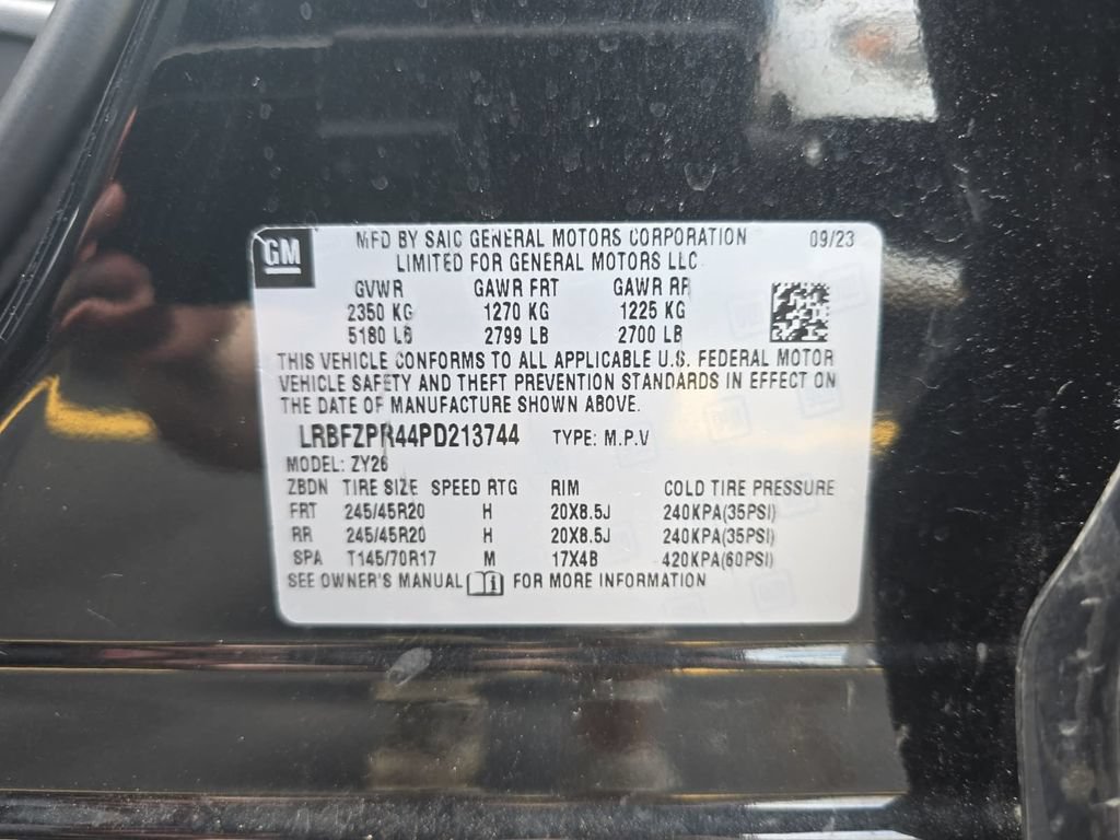 Used 2023 Buick Envision Essence AWD/4WD image 35
