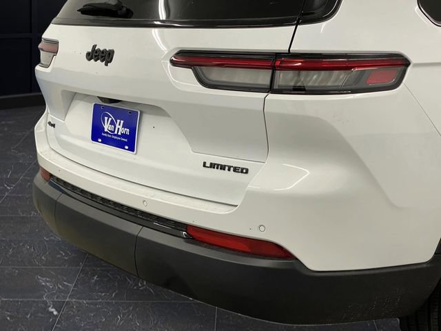 New 2025 Jeep Grand Cherokee L Limited w/ Black Appearance Package image 38