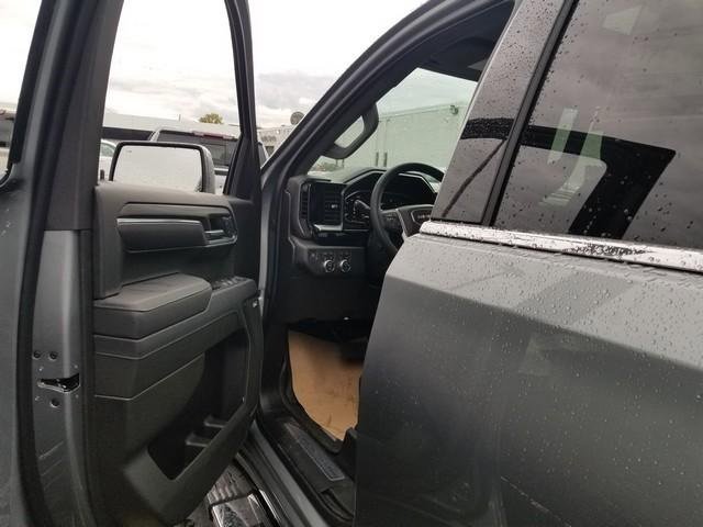 New 2026 GMC Sierra 1500 SLT w/ SLT Premium Package image 6