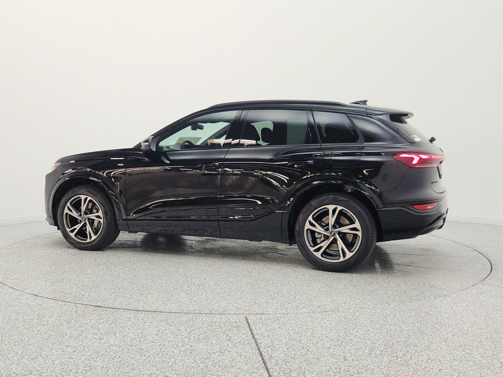 New 2027 Audi Q6 e-tron Premium Plus AWD/4WD image 8