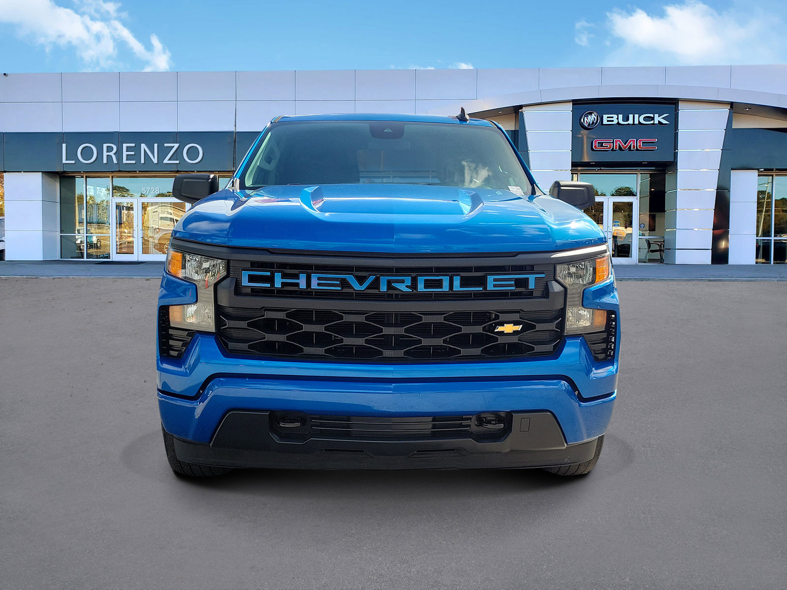 Used 2022 Chevrolet Silverado 1500 Custom image 2
