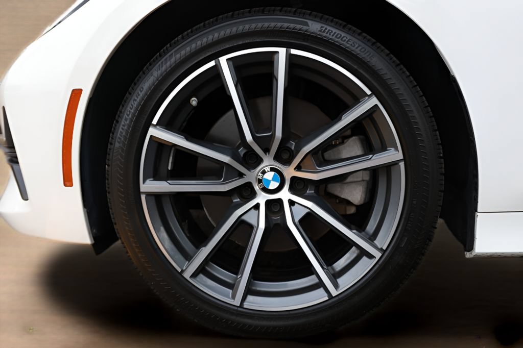 Used 2019 BMW 330i Sedan w/ Convenience Package RWD image 32