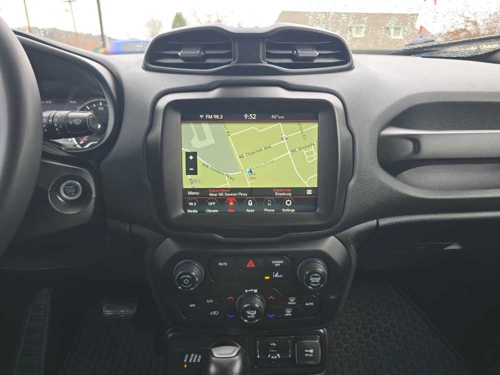 Used 2023 Jeep Renegade Trailhawk image 12