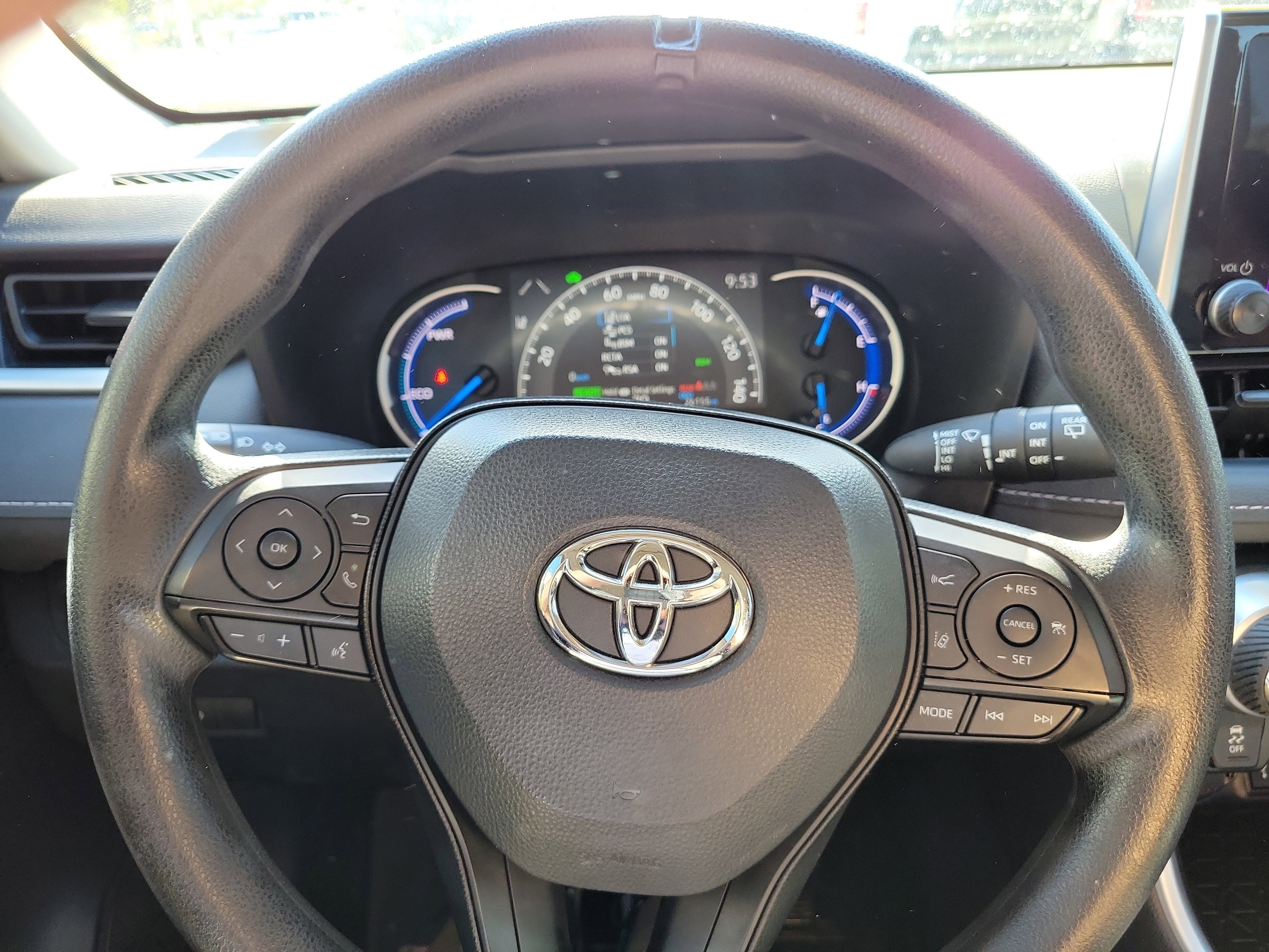 Used 2024 Toyota RAV4 XLE image 23