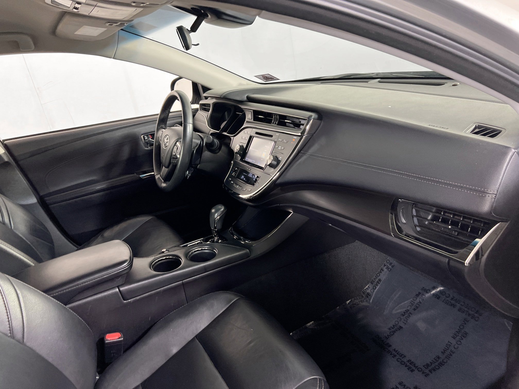 Used 2017 Toyota Avalon XLE image 27