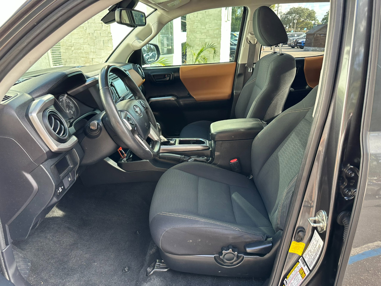 Used 2019 Toyota Tacoma SR5 image 24