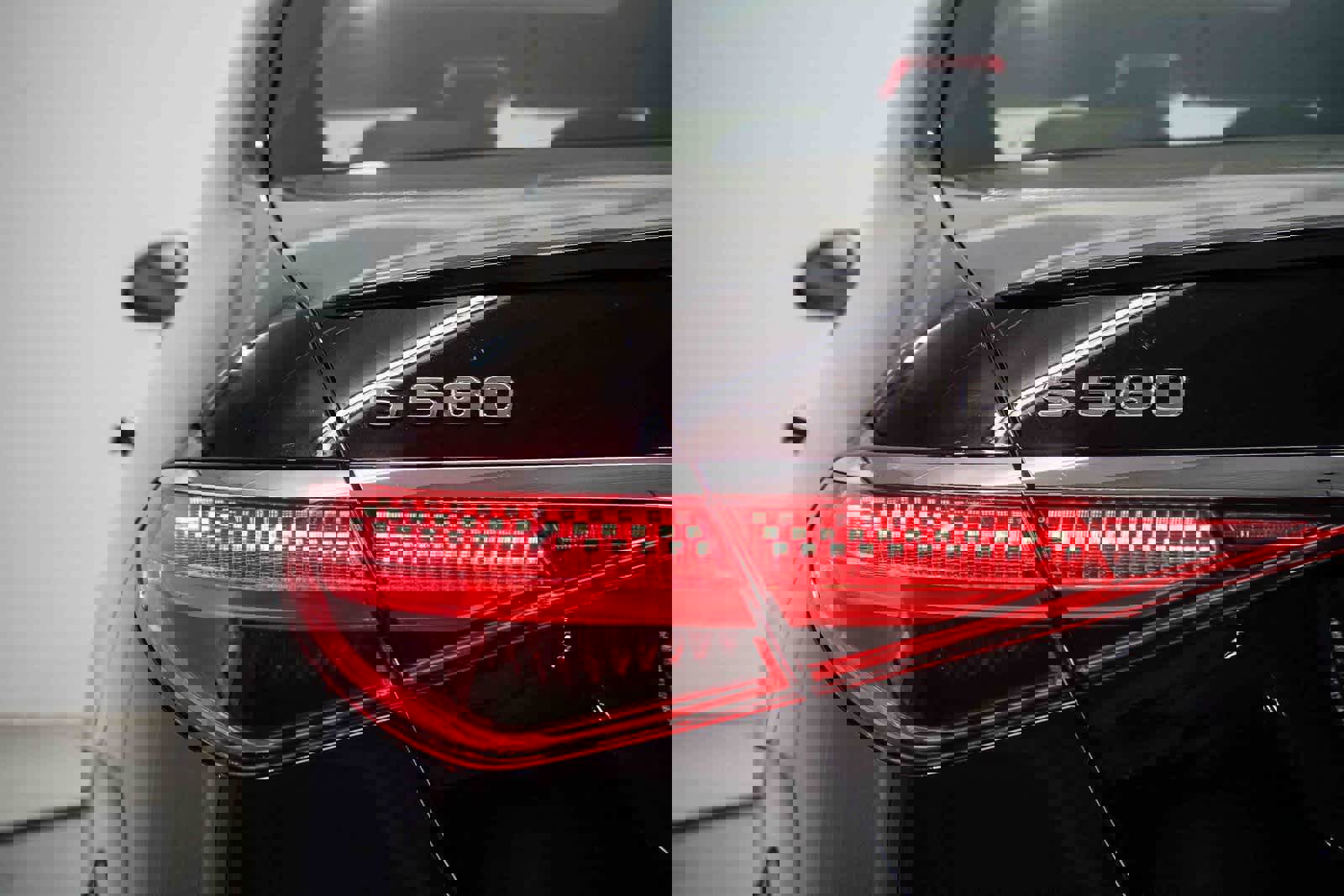 Used 2025 Mercedes-Benz S 580 4MATIC Sedan image 9