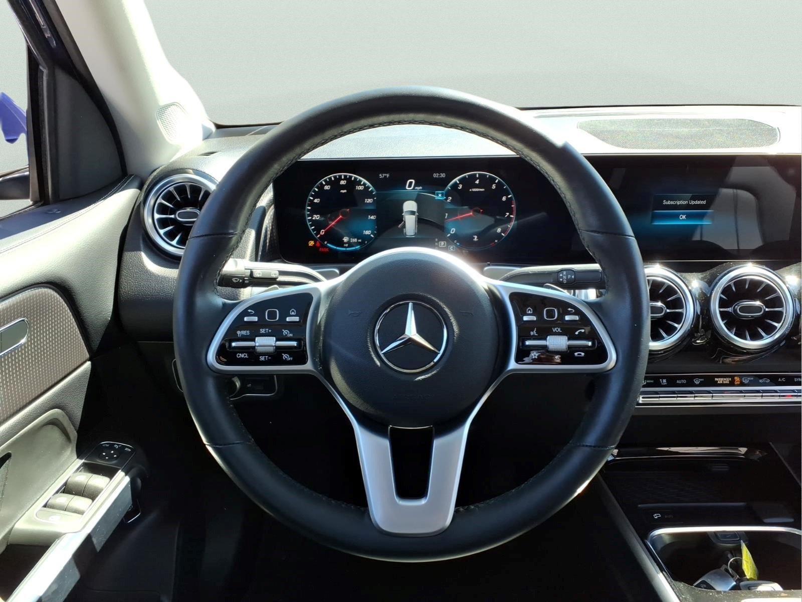 Certified 2022 Mercedes-Benz GLB 250 4MATIC image 23